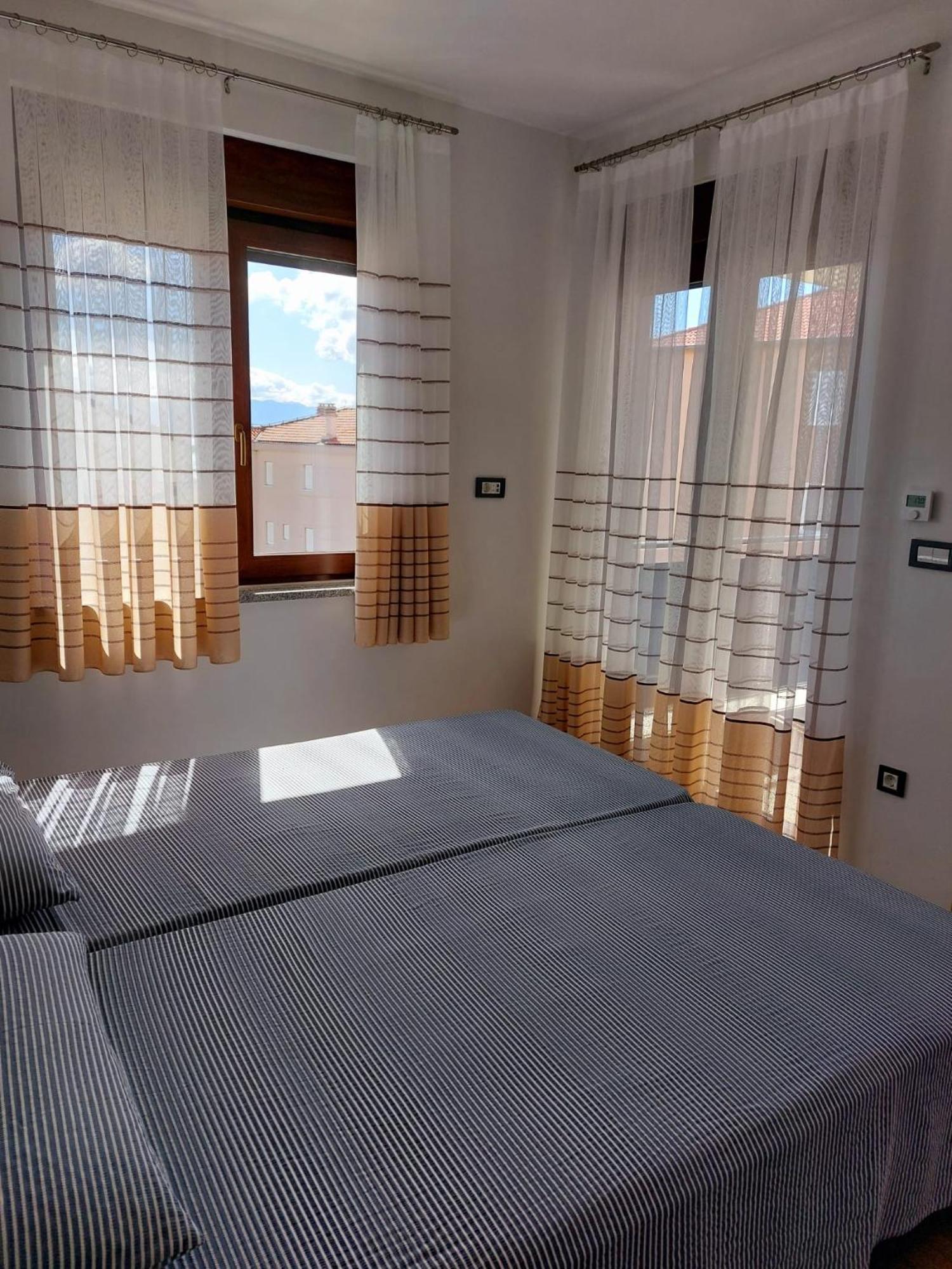 Apartmani Ivana Novi Novi Vinodolski Εξωτερικό φωτογραφία